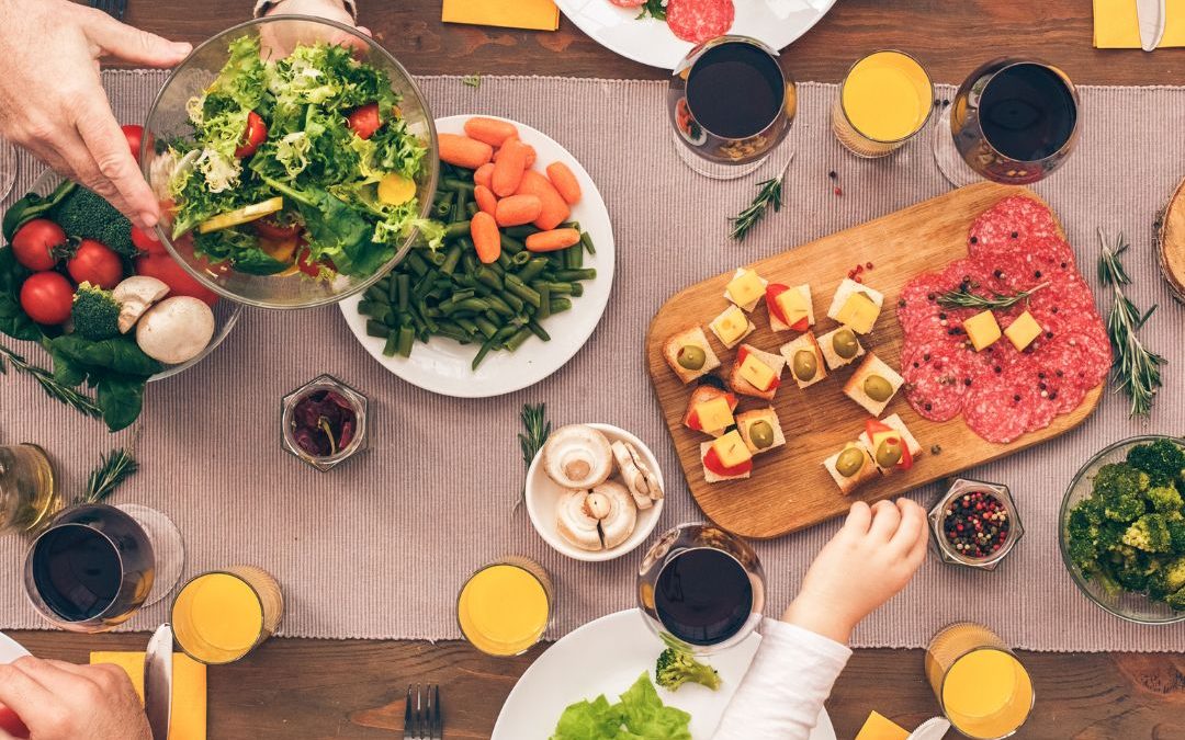 Top Holiday Tips to Navigate Eating Challenges
